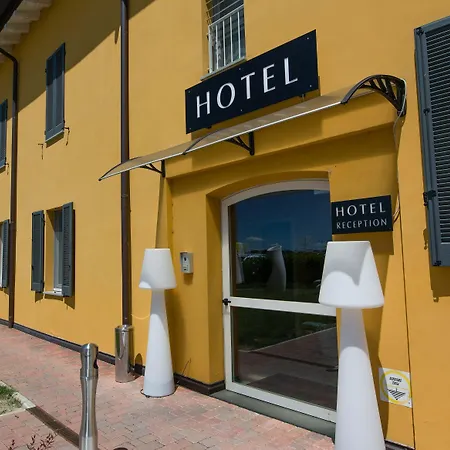 Otel Forlanini 52 Parma