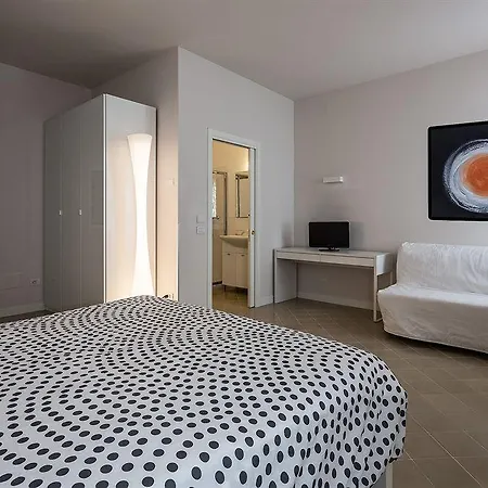 Otel Forlanini 52 Parma