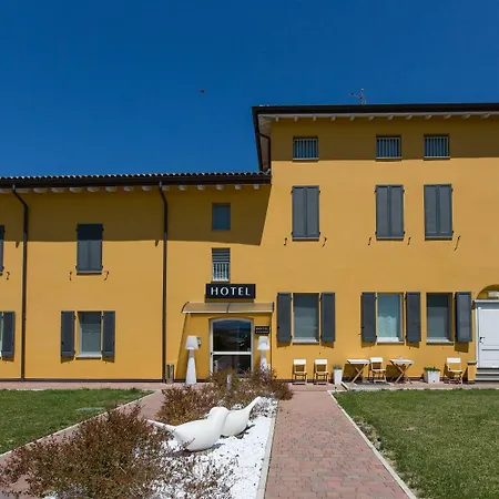 Forlanini 52 Hotel Parma