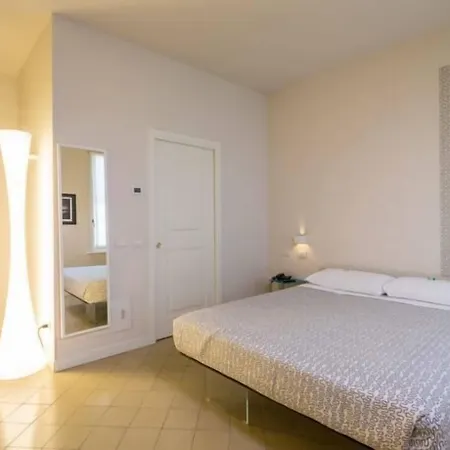 Hotel Forlanini 52 Parma