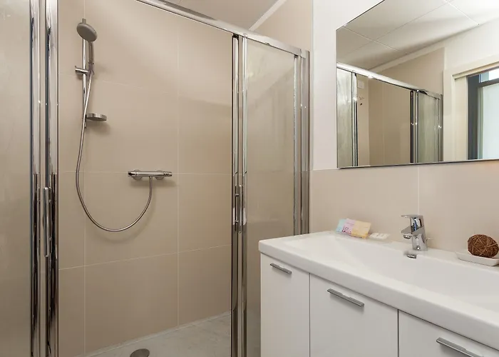 Forlanini 52 Szálloda 3*