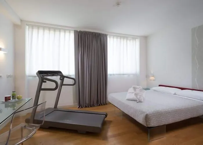 Forlanini 52 Szálloda 3*