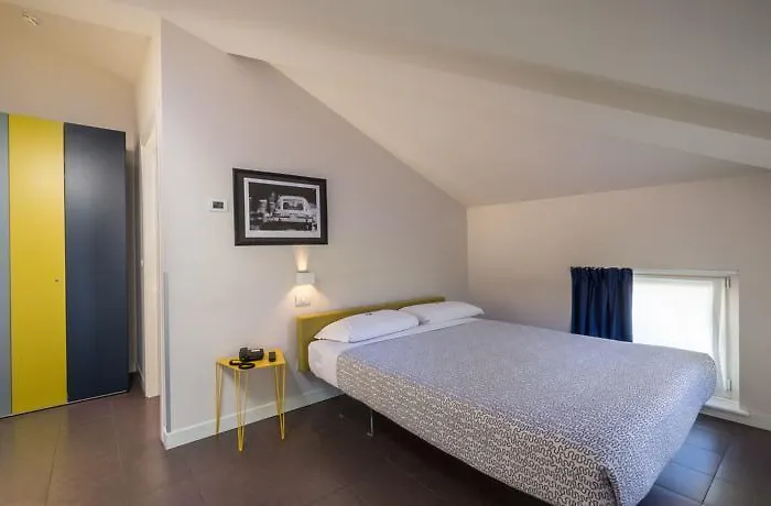 Szálloda Forlanini 52 Parma